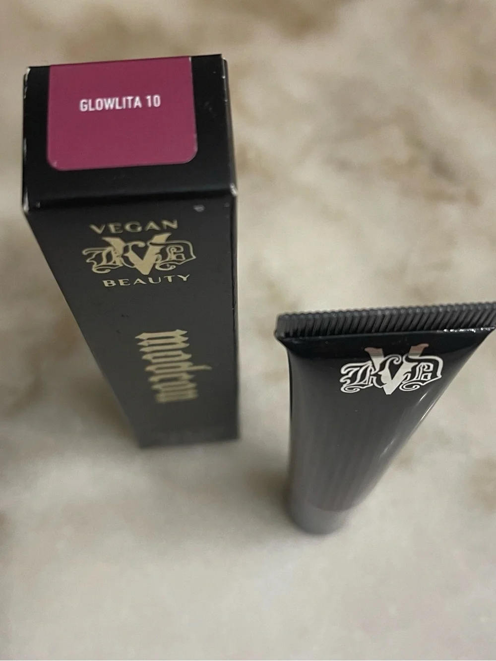 Kat Von D ModCon Liquid Blush Color: Glowlita (dusty rose)